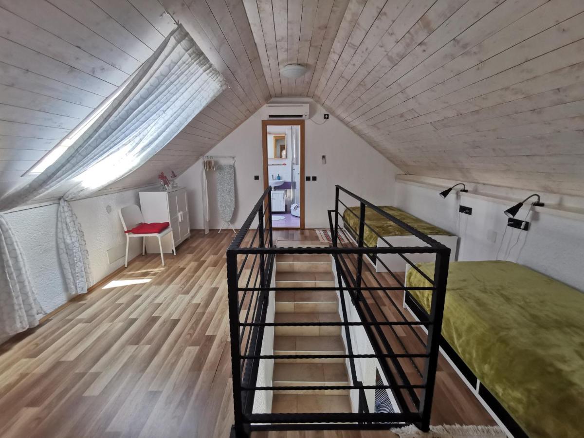 Holiday Home Toma Puljane Экстерьер фото