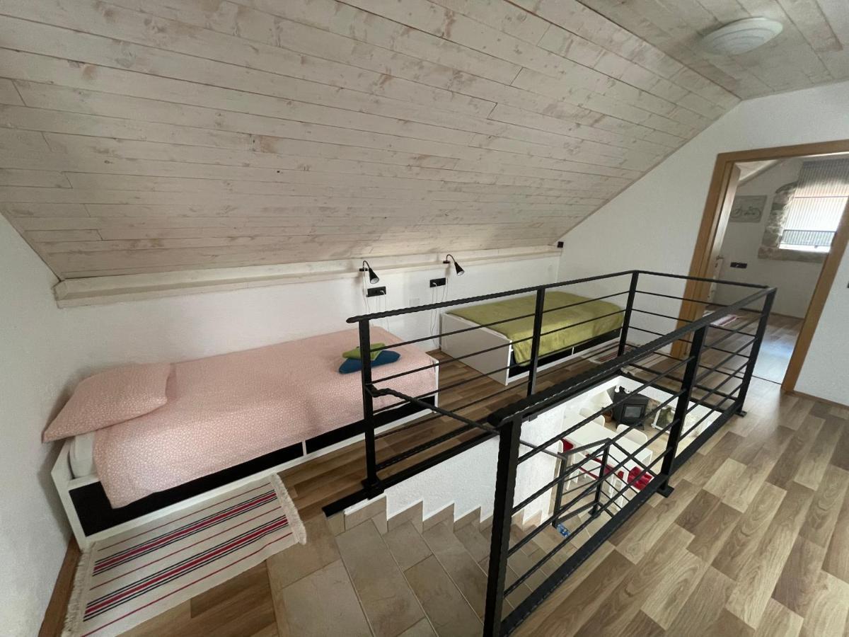 Holiday Home Toma Puljane Экстерьер фото
