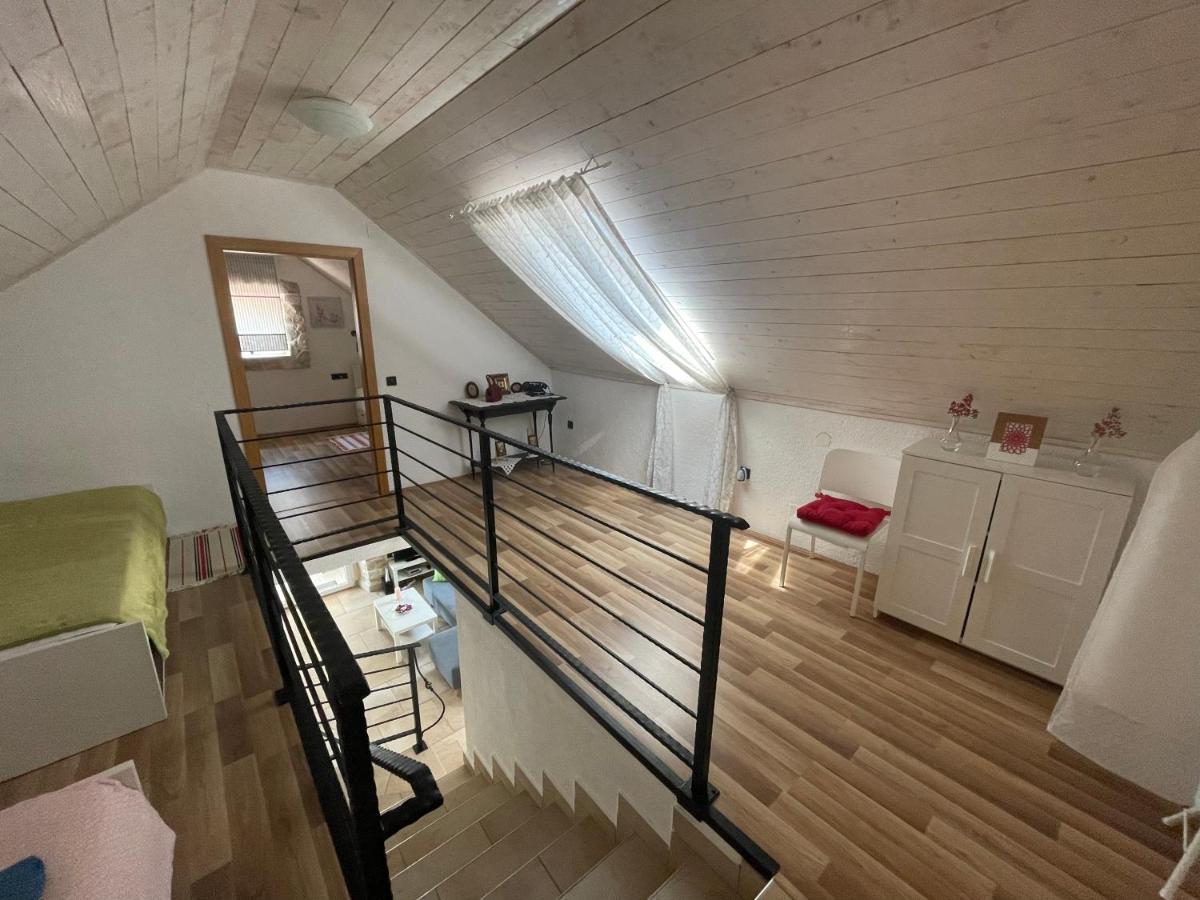 Holiday Home Toma Puljane Экстерьер фото