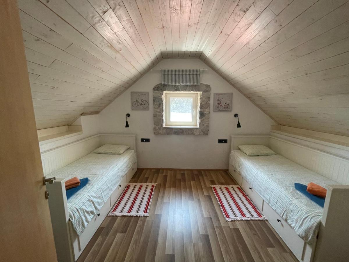 Holiday Home Toma Puljane Экстерьер фото