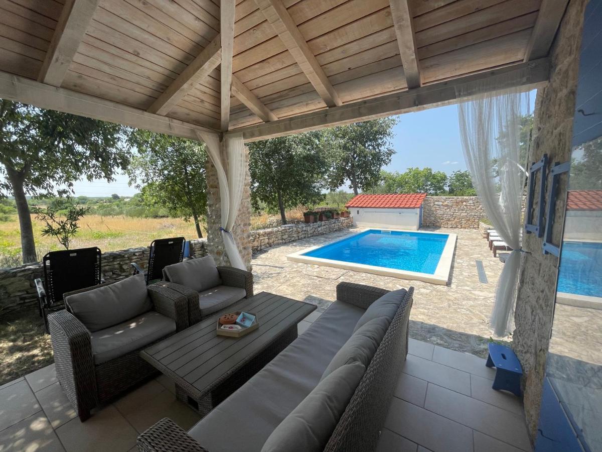Holiday Home Toma Puljane Экстерьер фото