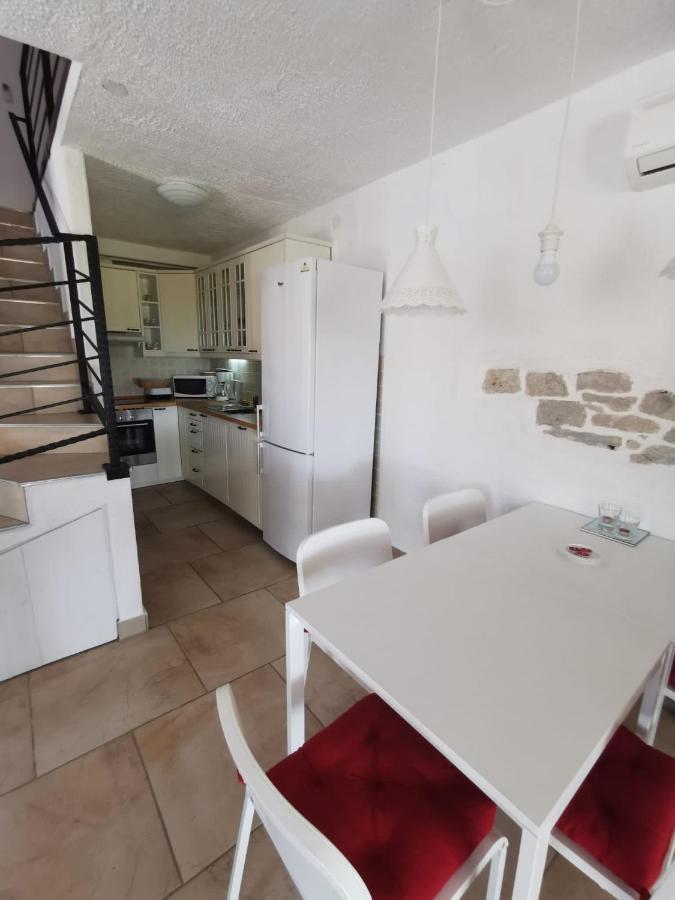 Holiday Home Toma Puljane Экстерьер фото